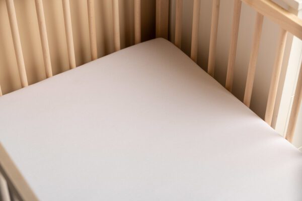 Deluxe Bed Sheet 120x60 - White - Image 3